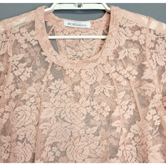 BCBGeneration Lace Top Womens Small Rose Smoke Pink Vented Back Short Sleeves - Picture 2 of 14
